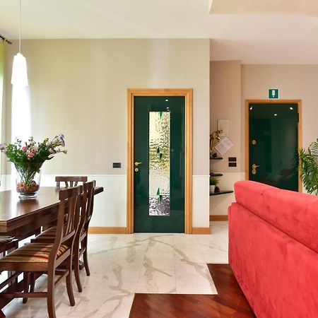 Elegant & Cozy Apartment In The Heart Of Řím Exteriér fotografie