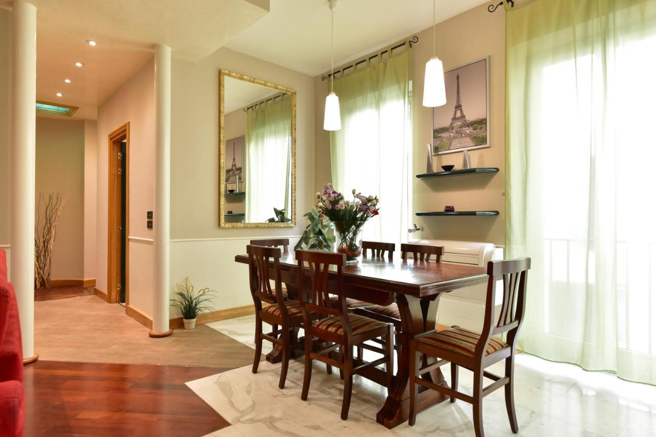 Elegant & Cozy Apartment In The Heart Of Řím Exteriér fotografie