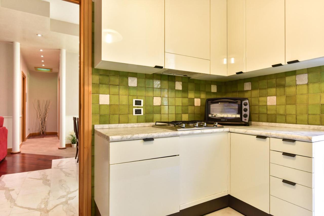 Elegant & Cozy Apartment In The Heart Of Řím Exteriér fotografie